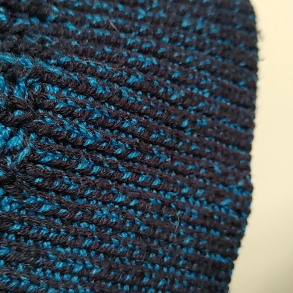 ❄️2 for 20! Old Navy Blue/Black Sweater - Picture 8 of 8